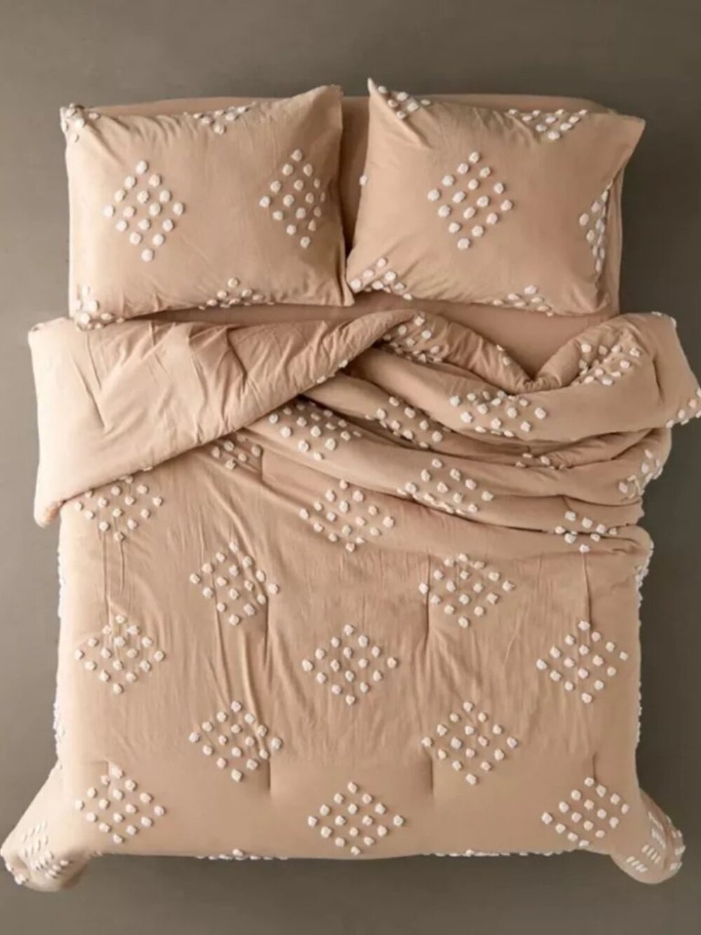 UO HOME (Urban Outfitters) *Full/Queen* Butternut Tufted Dot Diamond Duvet Cover
